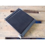 Oliekoeler 20 cm x 24 cm. Setrab. NOS.