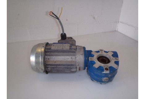 370 RPM 0,25 KW holle as 18 mm .  USED.
