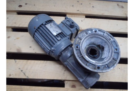 24 RPM 0,75 KW As 35 mm haaks, holle as. Used