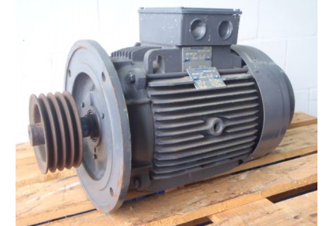 .4,5KW / 19 KW 1475 RPM / 2930 RPM Electramo. Unused 