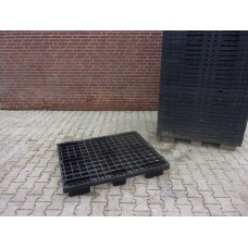 Kunststof pallets, model blokpallet 120 cm x 100 cm.