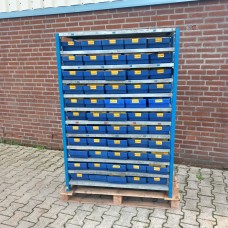 Bakkenkast, Opbergsysteem, Stelling met 55 Opbergbakken. USED. Bakkenkast, Opbergsysteem, Stelling met 55 Opbergbakken. USED.