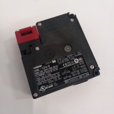 S.I.S. Omron D4NL-1CFG-B Deurschakelaar met veiligheidsvergrendeling. NEW.