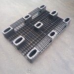 Kunststof pallet open bovendek, half zwaar 80x120cm, gebruikt