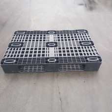 Kunststof pallet open bovendek, half zwaar 80x120cm, gebruikt
