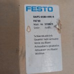 Zwenkaandrijving Quarter turn actuator DAPS-0180-090-R-F0710. Unused.