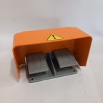 Voetschakelaar Pedaal Voetpedaal Schakelaar 380 v 6A dubbele pedaal 