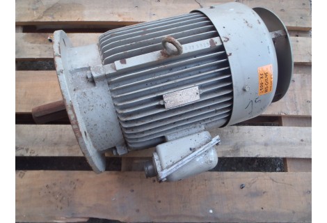 .7,5 KW  2900 RPM   flens LOHER  Used.