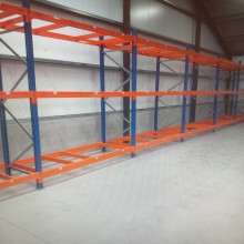Palletstelling, hoogte 3 meter. Zeer gaaf, in nieuwstaat.