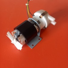 HEIDOLPH 523.300 vloeistofpomp   230 Volt  23 watt. New old stock.