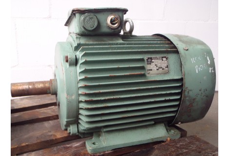 15 KW  1000 RPM  VEM. gebruikt.