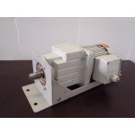 64 RPM 0.25 KW  flens.  Lenze, gebruikt